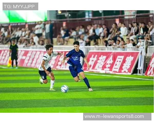 诚邀您参加精彩纷呈的足球比赛,共同见证激情与友谊的碰撞